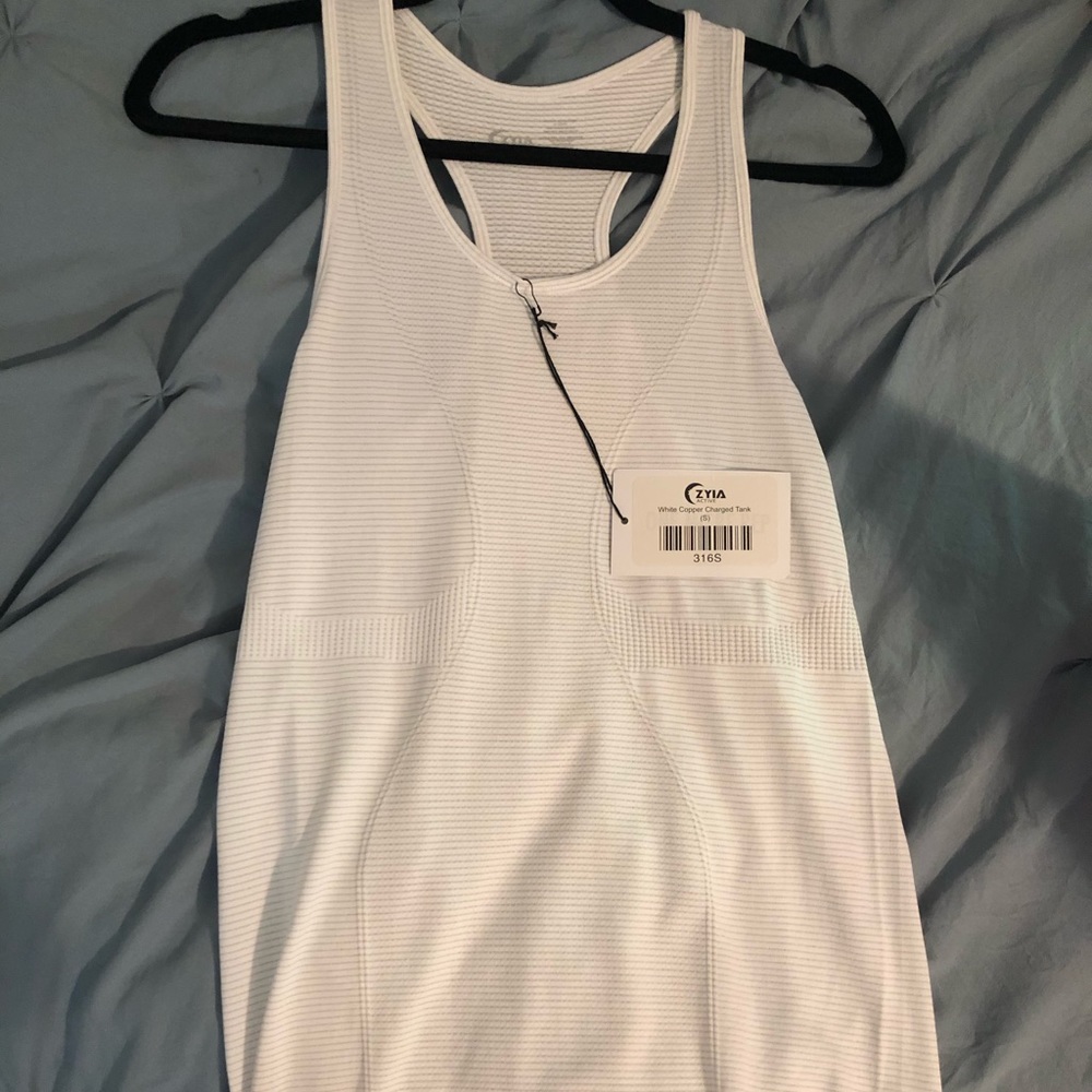 Zyia White Copper Charged Tank Small